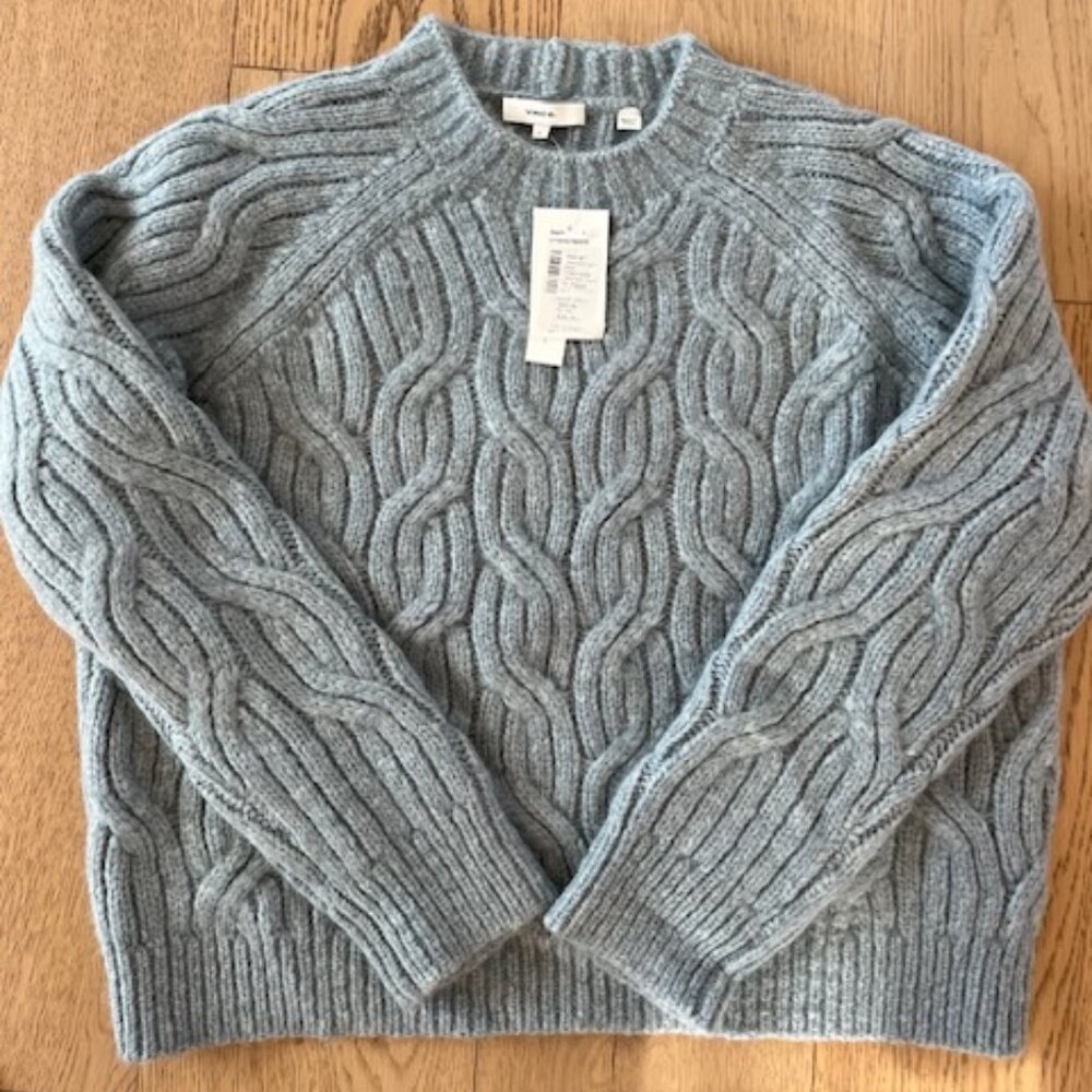 Woman's Vince chunky Alpaca Sweater - NWT - Blue - size Large